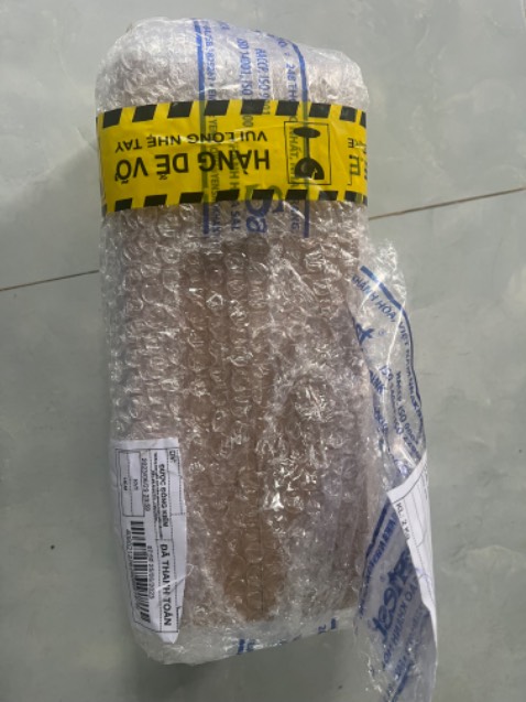 Giao hàng thân thiện, vui vẻ. Hàng bọc cẩn thận. Bé rất thích. Ủng hộ dài dài. Mãi yêu.