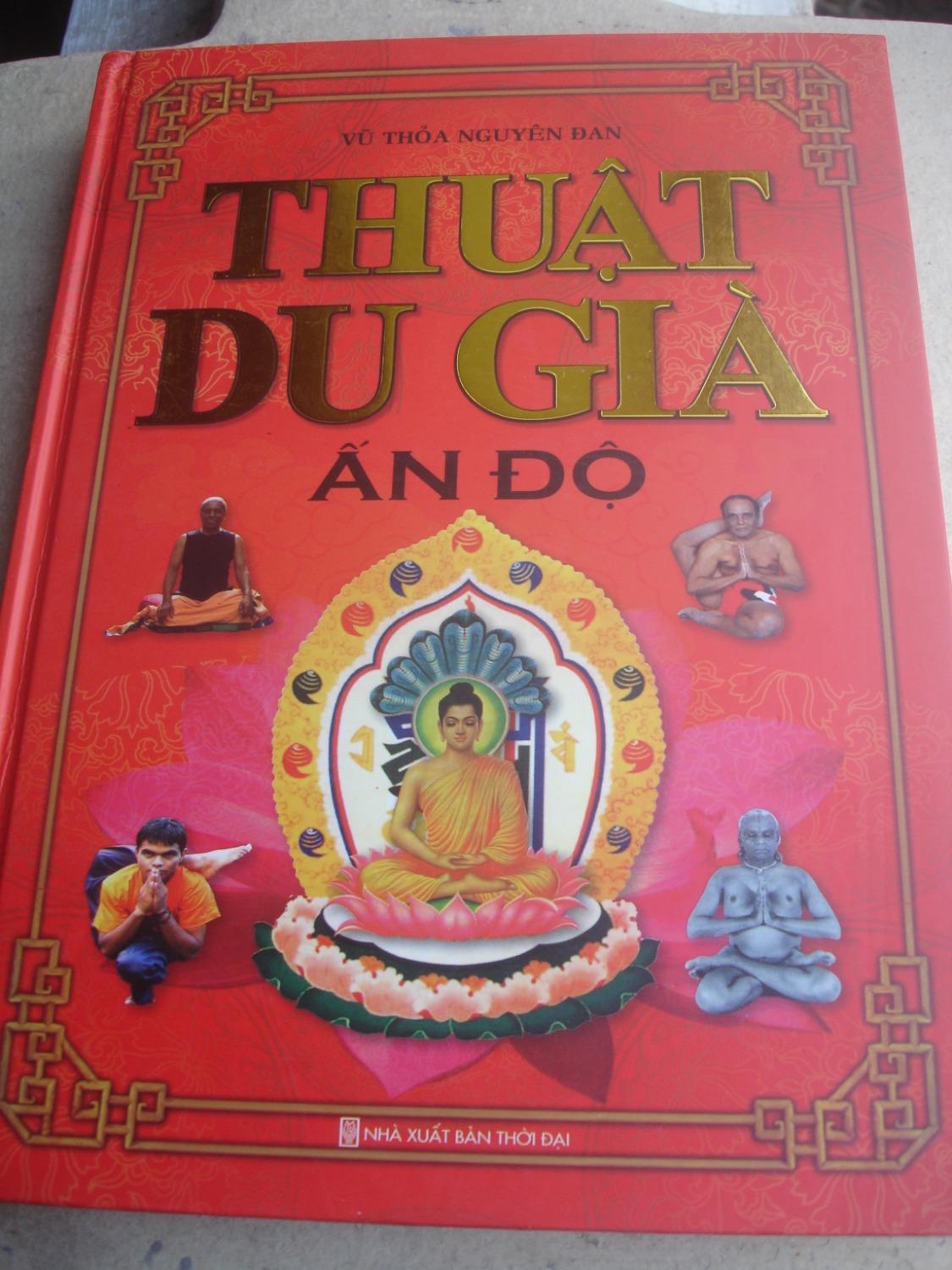 Sách nhận được đúng như đã đặt mua. Sách đẹp, chữ in rõ ràng, giấy trắng, nhiều hình ảnh.