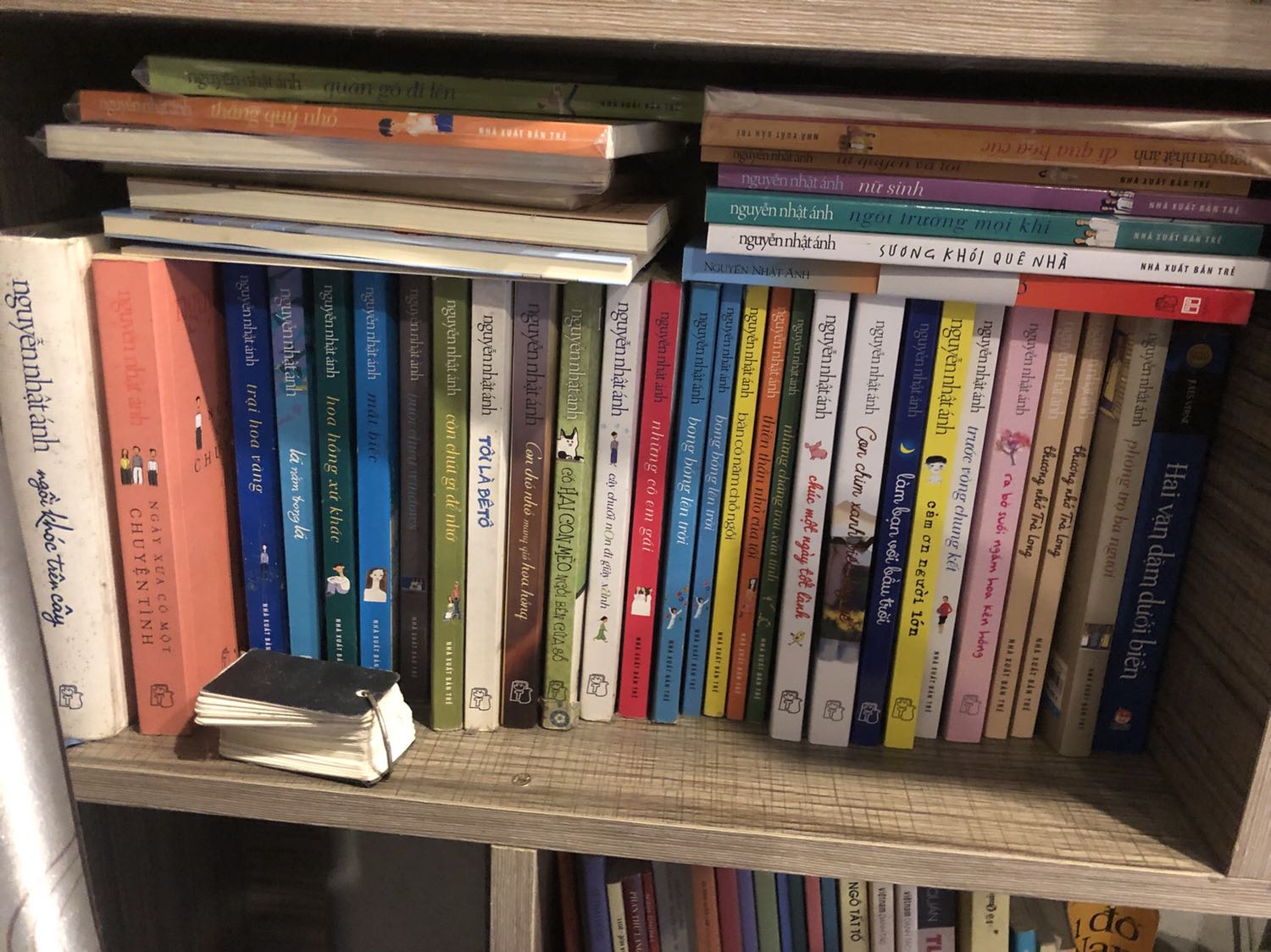 giao nhanh, được bọc bao bì ngoài bảo vệ sách rất tốt, sẽ mua tiếp