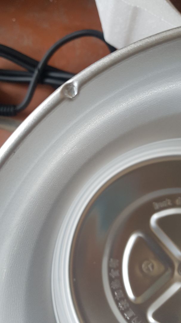 Nồi nấu tốt
Trừ 1 sao do có 1 chỗ bị móp méo