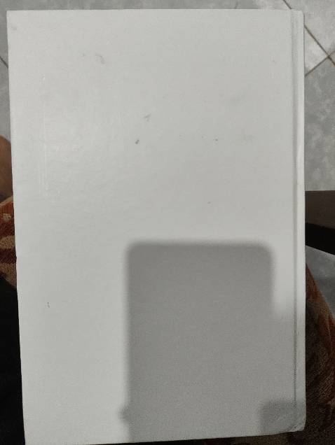 300k và tiki gói một quyển sách cũ vào hết cứu luôn sách thì chả có shield còn gãy góc rồi bẩn nữa😔😥