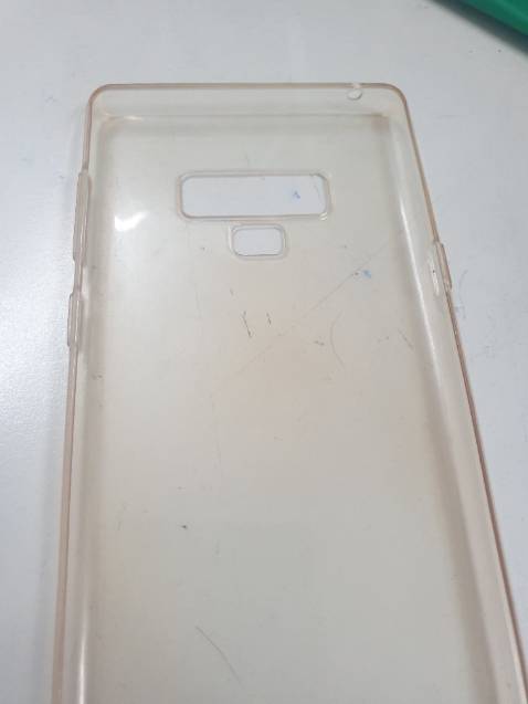 Kiểu dáng đơn giản, loại này thì mua thường xuyên tại hay ngả vàng.