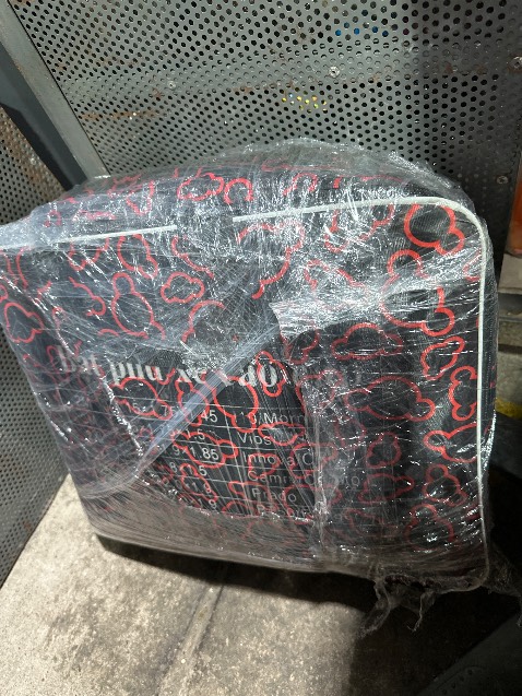 Dong gọi rất chỉnh chu chưa xem bên trong chứa biết như thế nào giao hàng rất thân thiện 5sao