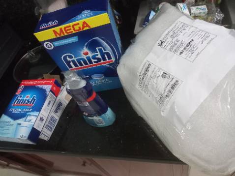 Cửa hàng này làm ăn rất chuẩn , bọc quá kỹ luôn hàng mới nguyên , sẽ ủng hộ tiếp , cảm ơn cửa hàng , và tiki