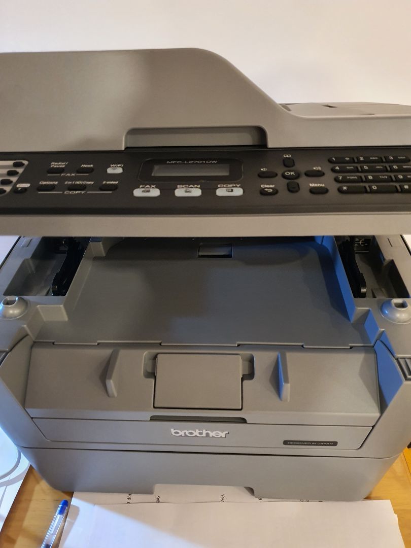 Sản phẩm đúng mô tả, shop bán hàng uy tín. Sản phẩm có vài tính năng nổi bật:
1. In 2 mặt
2. Copy, scan
3. fax
4. có wifi dùng rất tiênn Sản phẩm đúng mô tả, shop bán hàng uy tín. Sản phẩm có vài tính năng nổi bật:
1. In 2 mặt
2. Copy, scan
3. fax
4. có wifi dùng rất tiênn