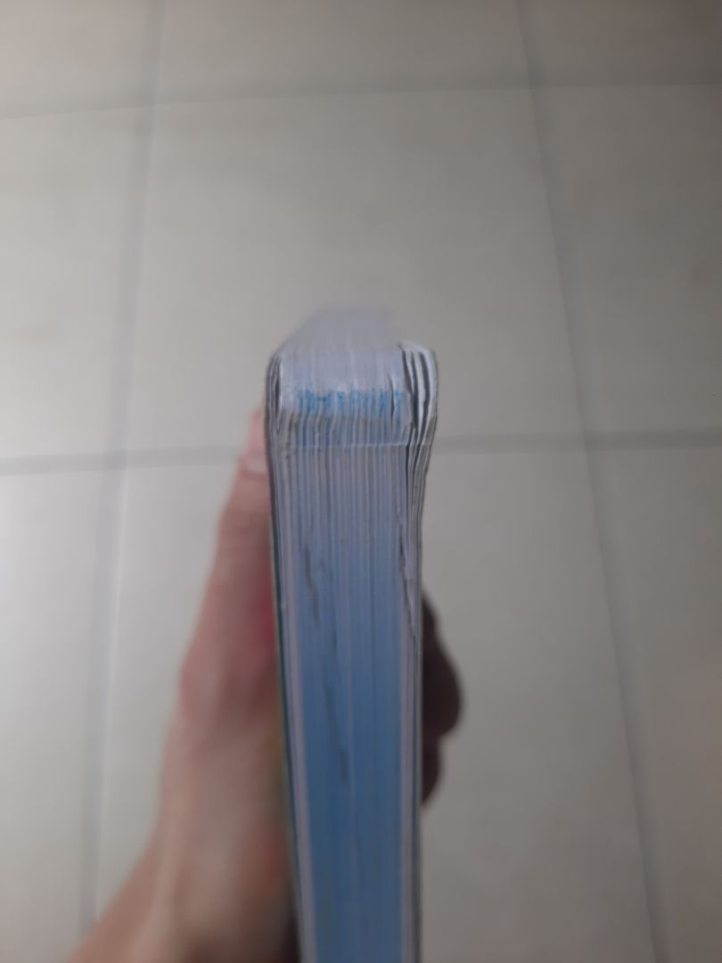 Giao hàng nhanh, chất lượng giấy tốt, tuy nhiên quyển 1 lại có vài trang bị dính lại với nhau và có vài trang bị gấp lại. Quà tặng kèm thì nhìn giống sách cũ, góc sách bị gấp lại. Bù lại nội dung của cả bộ sách đều rõ ràng, sạch đẹp, đóng gói kĩ