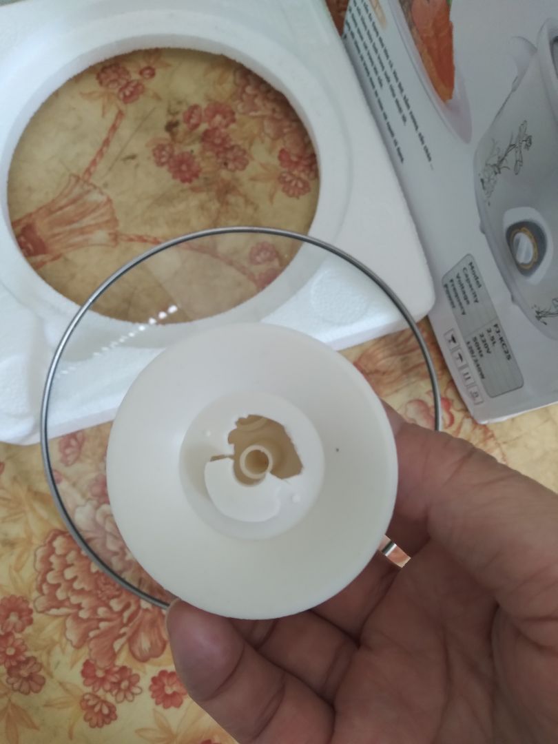 sốp bNs hàng không chung thực cố ý giao nồi đã cũ nắp nồi bị mục nát tay cầm để đóng mở bị vỡ vụn