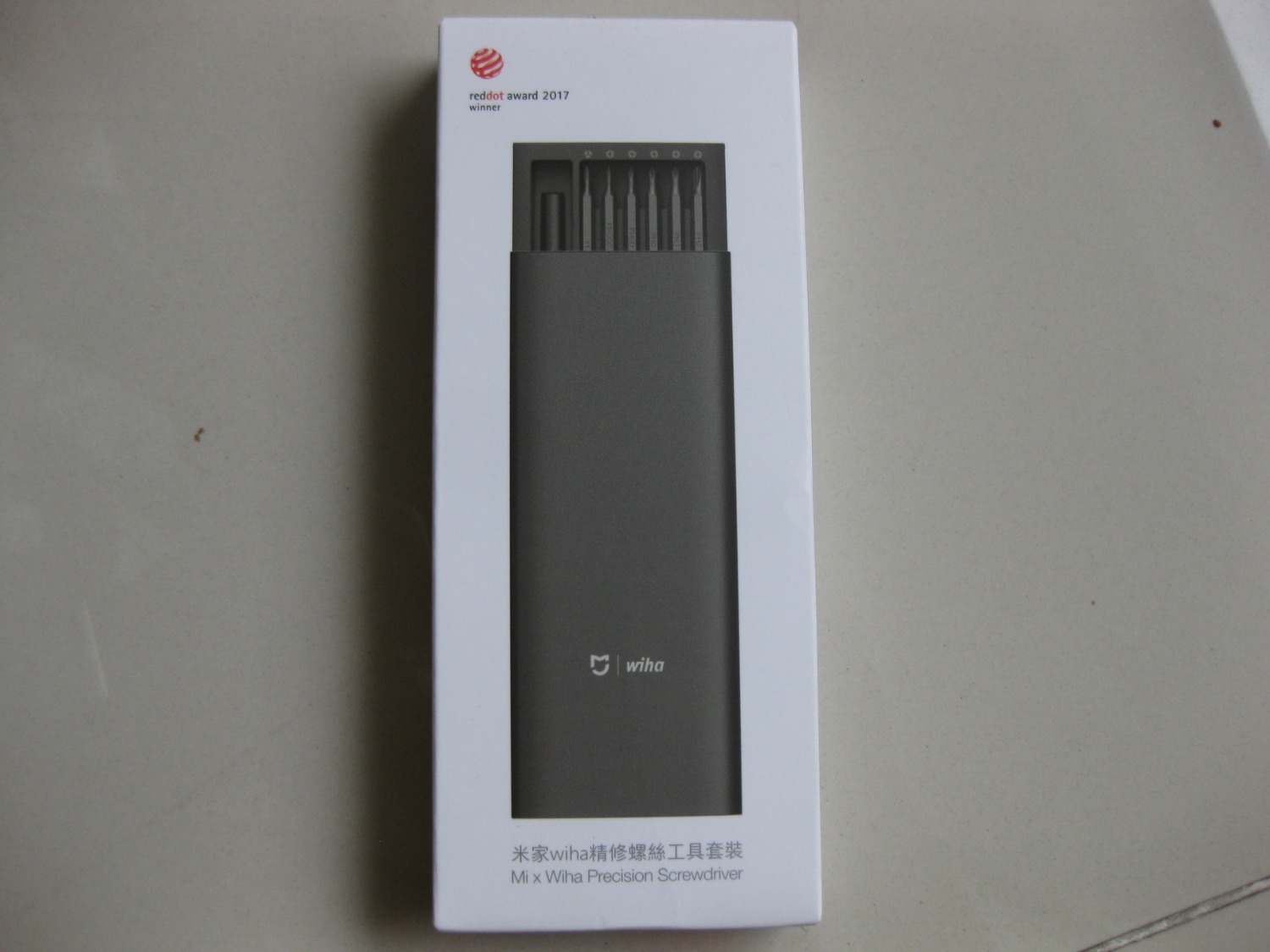 Xiaomi quá ngon và xịn, cầm rất chắc tay trông rất chuyên nghiệp khi vọc ổ cứng cũ của mình, quả là đẳng cấp sang trọng với giá rất rẻ. Nên mua cái bộ vít này khi sửa chữa đồ kỹ thuật nào đó... 5 sao luôn:D
Thanks Tiki nhiều.