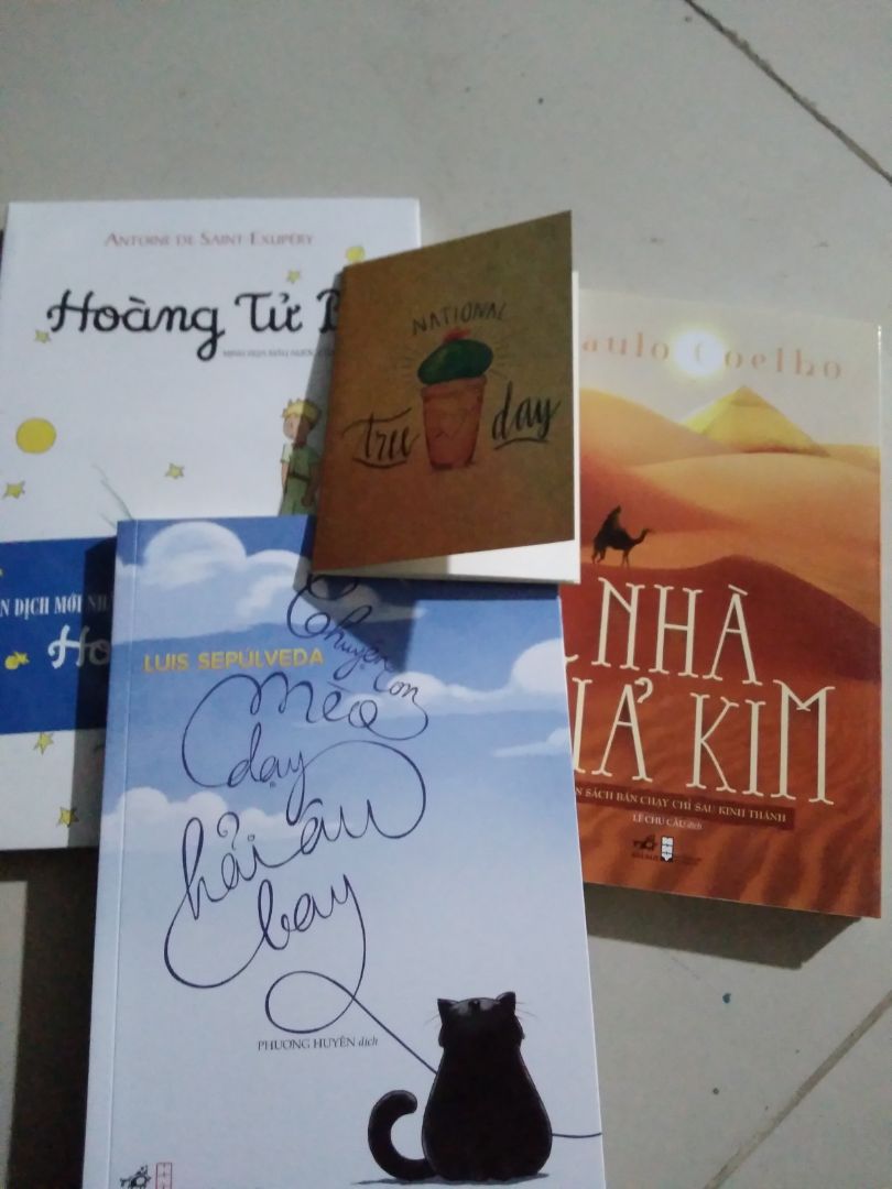 sách chất lượng bọc rất kỹ hômg hư hao hay méo mó