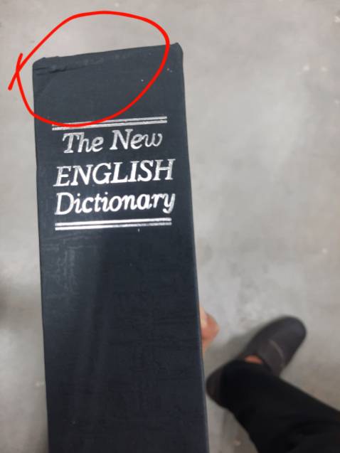 Sản phẩm có giá trị 700K nhưng khi nhận hàng thì nó rất xấu như hình. Ko biết lỗi do sản phẩm hay đóng gói hay vận chuyển?