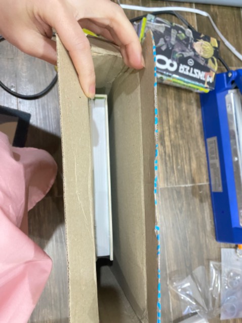 Đóng gói đơn sơ nhưng vận chuyển thì vô cùng magic :v