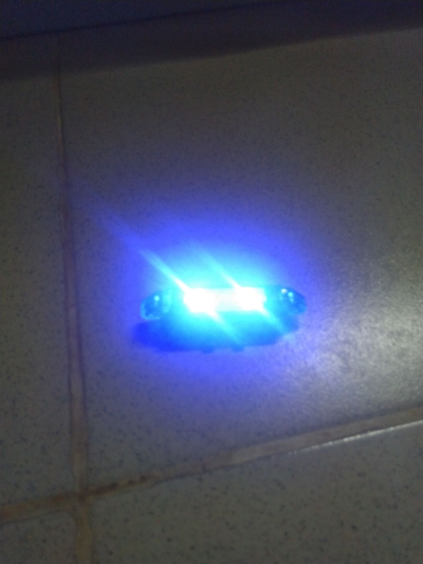 các bạn lưu ý nhấn nút đợi vài giây để tắt/ mở
tốt & đẹp