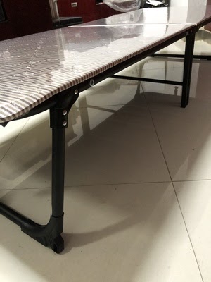 Giao hàng siêu nhanh. giường chắc chắn, đẹp. Ưng lắm luôn. Giá cả rẻ hơn so với ngoài