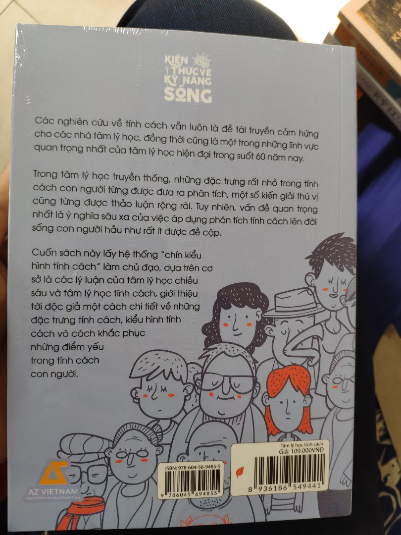 Về Giao hàng: Giao hàng nhanh
Về đóng gói: Tiki luôn tuyệt vời, gói đẹp
Về chất lượng sách: Tuyệt vời ông mặt trời
Về nội dung sách: toàn những tác phẩm bán chạy toàn cầu thì chất lượng không phải bàn.
Về giá cả: rẻ không tưởng

Xin cảm ơn TIKI ❤️❤️❤️