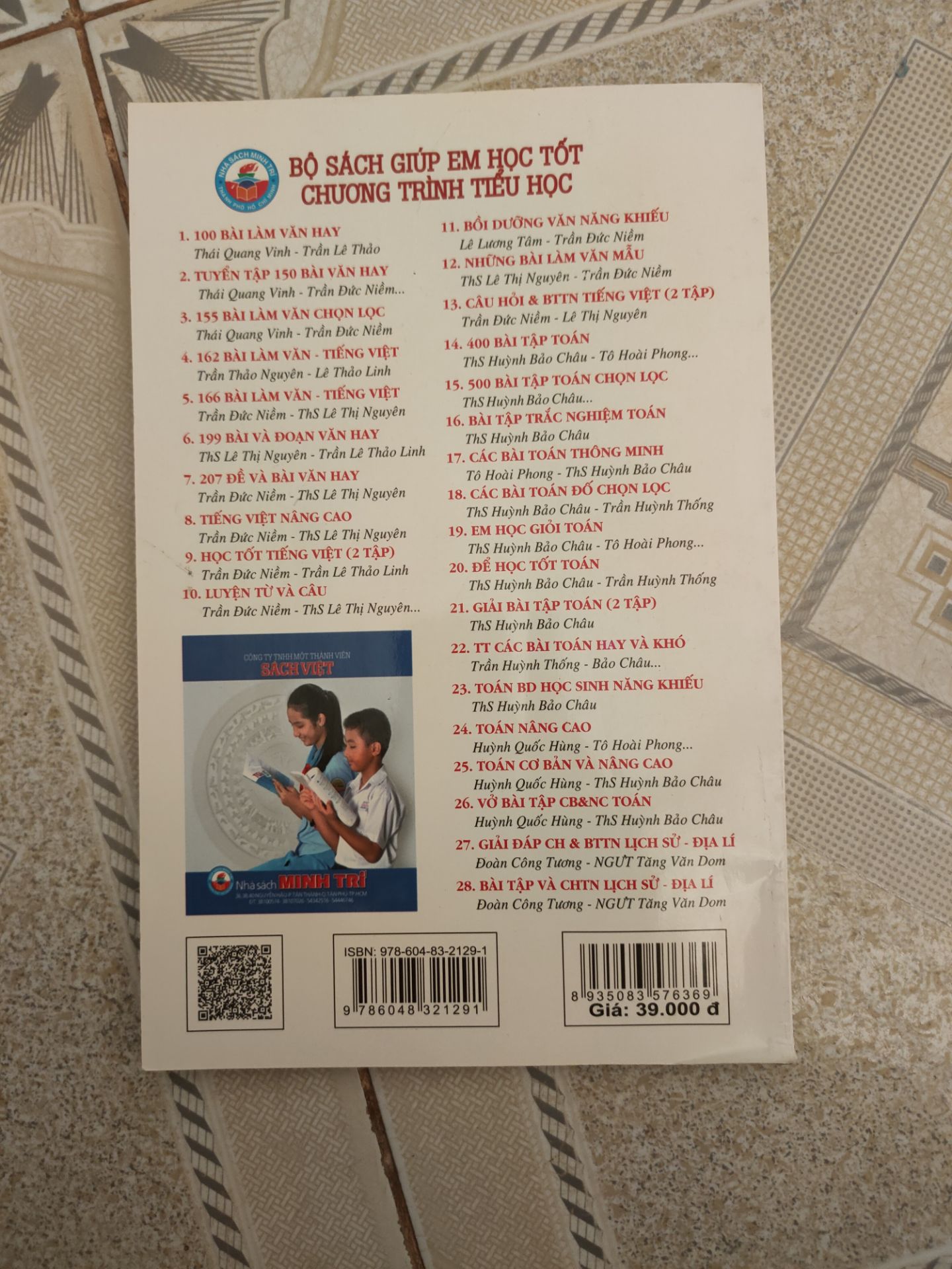 đã nhận sách, shop đóng gói ổn, giao hàng nhanh, dù chỉ một cuốn sách nhưng khi giao vẫn có hộp đựng