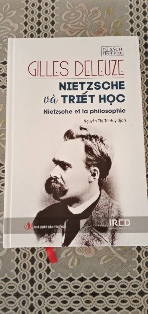 Đóng gói kỹ giao hàng nhanh, giấy xịn mịn sờ láng, cuốn này chờ tái một thời gian rồi, lần này IRED phát hành.