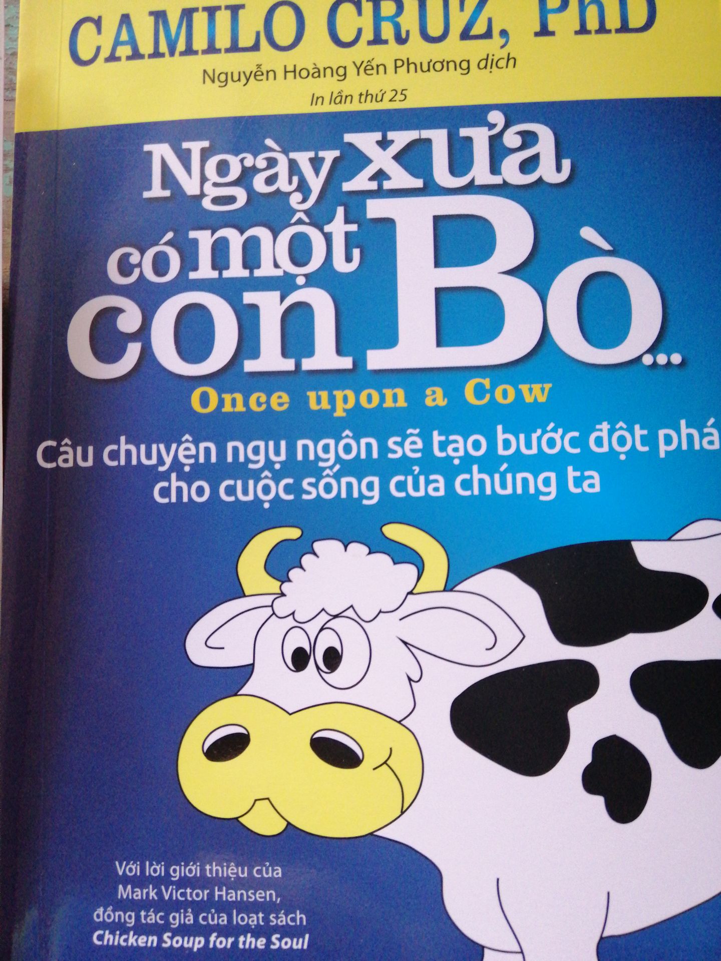 tôi đánh giá cao tiki mua sách lần đầu tiên thôi đã thấy nghiện tiki rồi giao hàng sớm hơn dự định, sản phẩm thì đóng gói kỹ càng và hoàn toàn mới, sách nào cũng có nội dung rất hay... rất rất hài lòng, hi vọng là tiki cứ như vậy mãi nhé, cảm ơn tiki