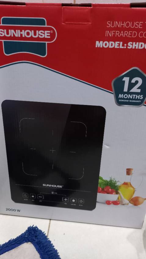 Bếp đẹp, kính cường lực chịu nhiệt tốt. Ưng nhất màu bếp. Bếp đẹp, kính cường lực chịu nhiệt tốt. Ưng nhất màu bếp.