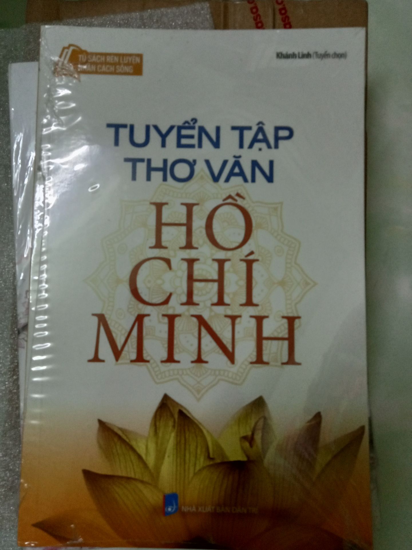 xịnnnnn. đặt hôm qua hôm nay đã giao đến dù đang trong mùa dịch và theo hẹn thì là ngày mai