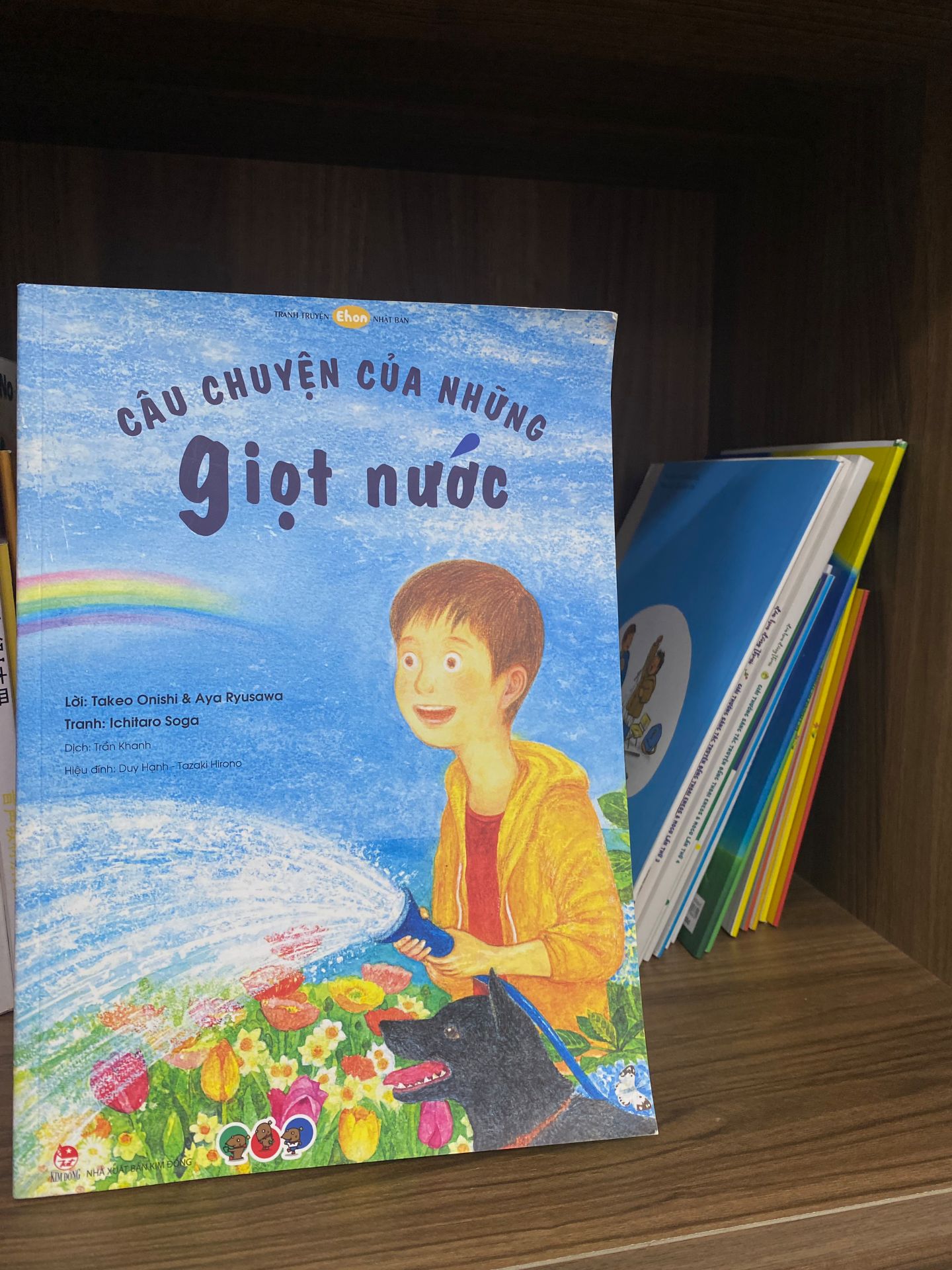 nội dung phù hợp vs các con,đã mua nhiều lần bên này đều rất thích lắm. chắc do sách hợp tâm lí trẻ nhỏ giao hàng nhanh cho 5 sao nhé