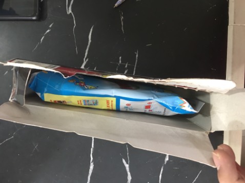 Đặt hàng 1 kiểu, giao hàng 1 kiểu. Làm ăn bố ***, nhắn tin k thấy phản hồi.