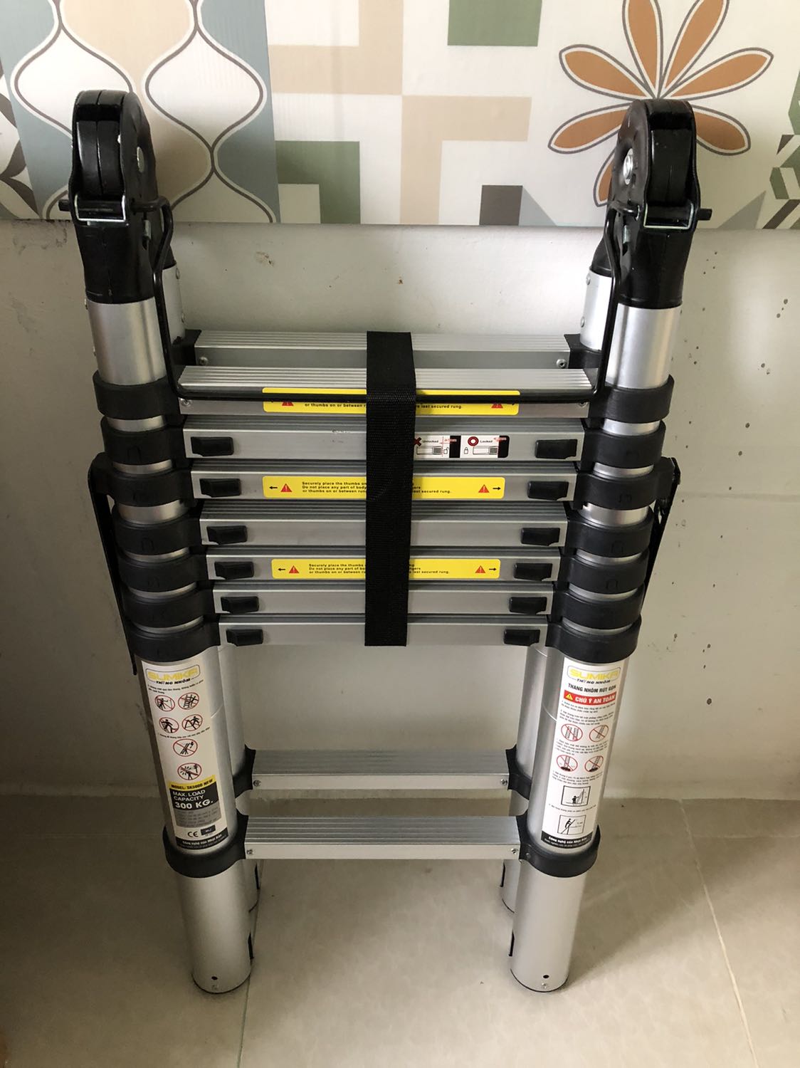 Đã nhận được hàng, thang mới nhưng móp vài chổ cũng đành chấp nhận vì vận chuyển xa nhưng mua được giá sale 1tr7, cơ bản hài lòng!