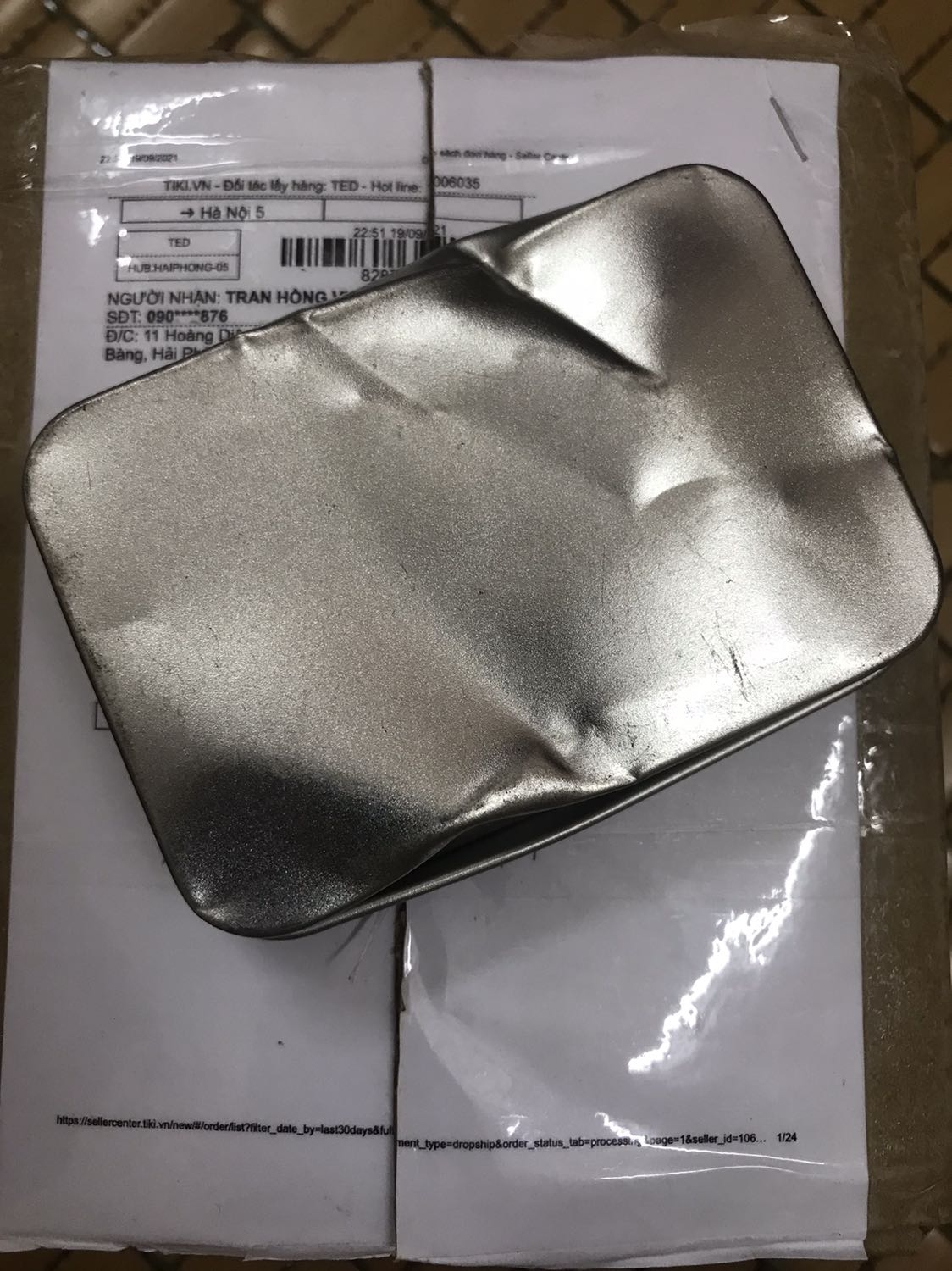Hàng vừa nhận bóc ra, vỏ  méo mó, bẹp rúm, kém chất lượng, đề nghị shop hỗ trợ đổi hàng Hàng vừa nhận bóc ra, vỏ  méo mó, bẹp rúm, kém chất lượng, đề nghị shop hỗ trợ đổi hàng