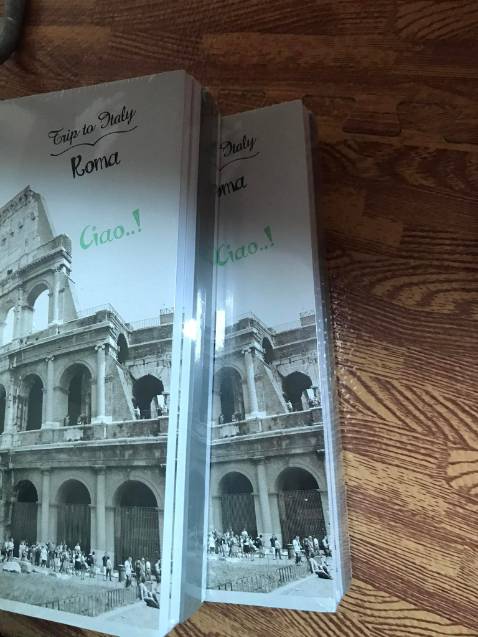 Đặt 5 quyển Ý 5 quyển Pháp lại gửi cho mình 10 quyển Pháp là sao ạ