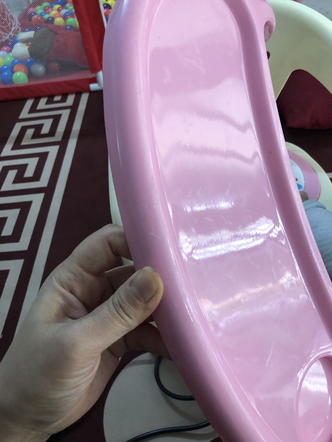 Chọn màu xanh shop gủi màu hồng, ghế thì bẩn và sước như kiểu đã qua sử dụng . Nói chung là ko hài long Chọn màu xanh shop gủi màu hồng, ghế thì bẩn và sước như kiểu đã qua sử dụng . Nói chung là ko hài long