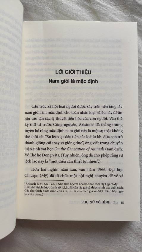 Cuốn sách tuyệt vời dành cho bất cứ ai muốn tìm hiểu về nữ quyền. Tiki giao hàng nhanh, đóng gói cẩn thận. Cực kì hài lòng.