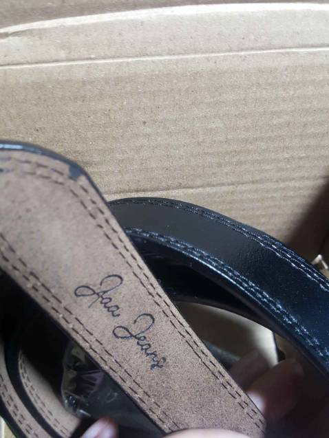 Thắt lưng đẹp, đóng gói đẹp như mọi khi.