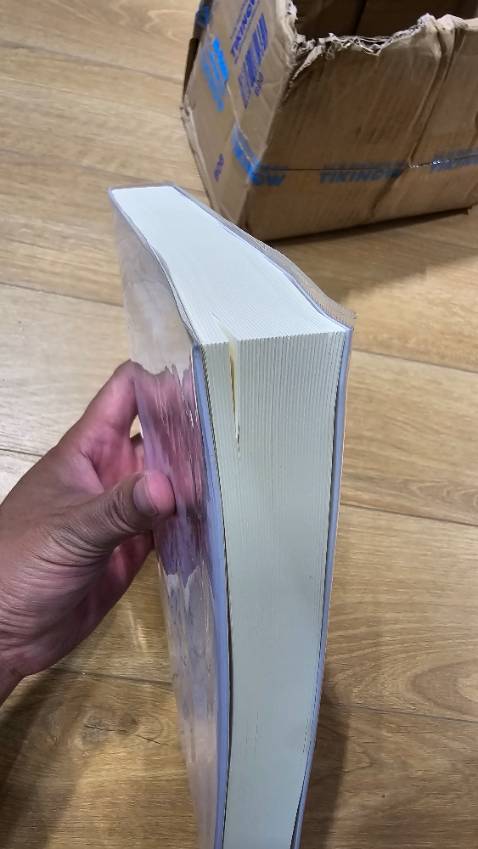 Sách thú vị !!!
Đóng gói tệ :(