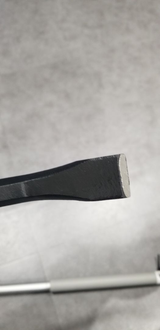 Đẹp, cảm giác cầm nắm rất chắc tay, ko biết xài bền ko