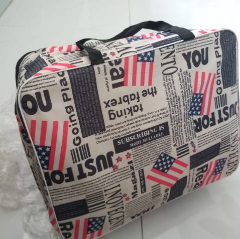 Sp khá đẹp nha , ko dày như tấm minh từng mua trước kia , nhưng chất vải có vẻ xịn hơn . *** thử với nước rất ok , ko thấm tí nào . Giá cũng tốt còn độ bền chưa biết , để sd tg đã.