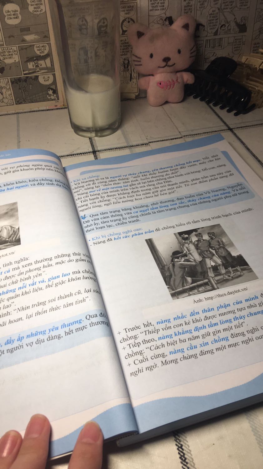 Sách thì ổn cực kì, nhưng mà mình nghĩ sách nên bọc thêm 1 lớp ý ạ, vì về thấy sách bị xước. Nội dung sách thì khá hay, tóm gọn được các ý chính (nhưng chưa đầy đủ hết) sách được phân chia sơ đồ tư duy nên khá dễ hiểu. Nói chung bạn nào học kém thì nên mua, còn học lực giỏi thì mình thấy không cần thiết lắm ý. (rcm nên mua phần 1 thôi nhé, p2 mình thấy không cần lắm)