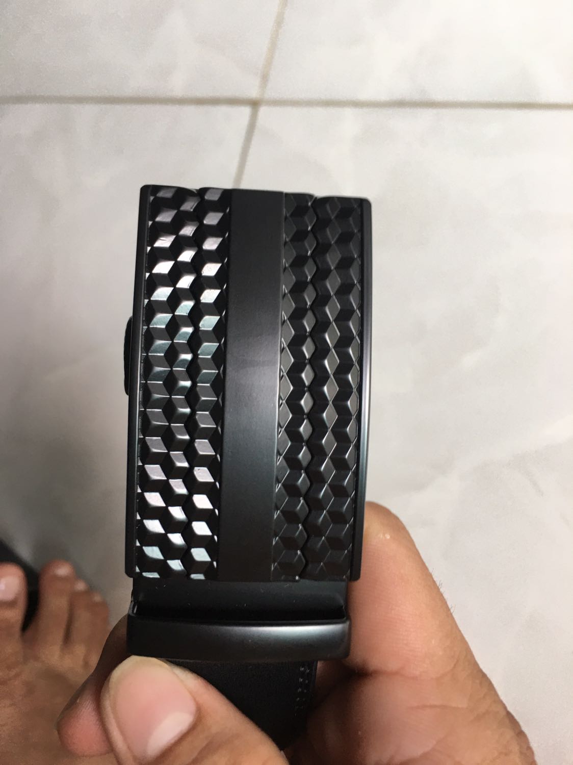 Chưa sử dụng nhưng có vẻ ok. Gói hàng kỹ càng, có cả thẻ bảo hành. 
Dây hơi dài nhưng không sao, cắt đi được. 
Giao hàng nhanh hơn mong đợi