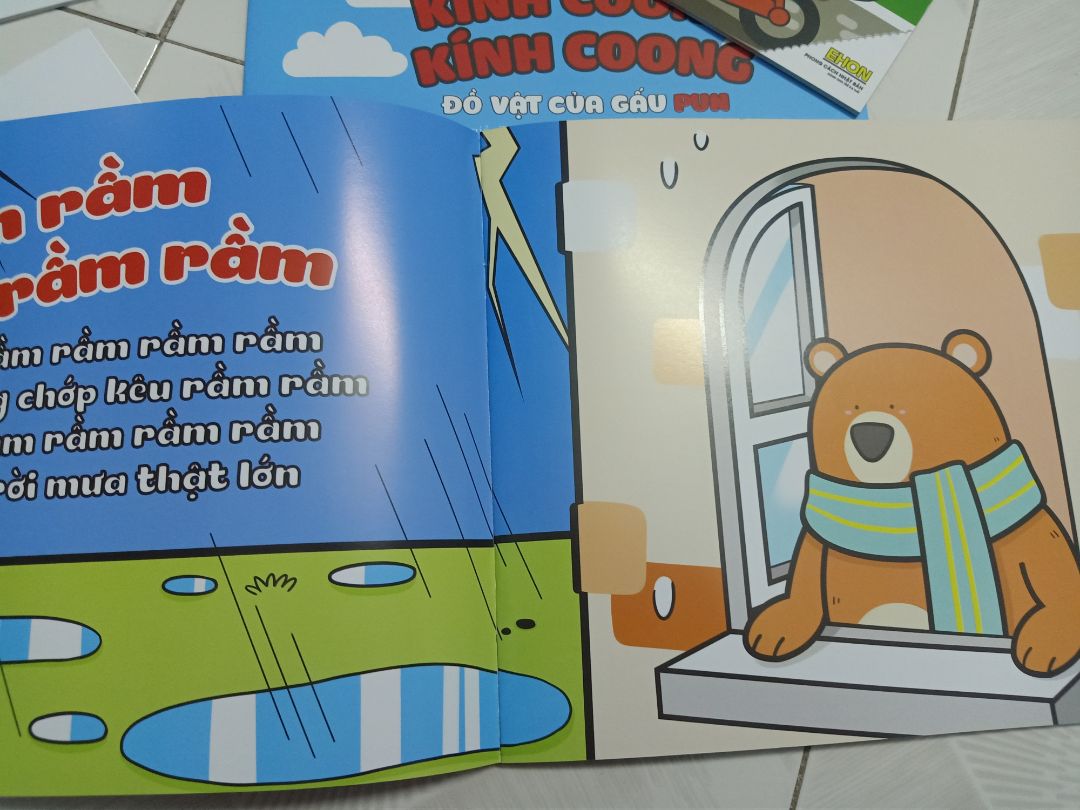 ùi mình vừa nhận được sách, đóng gói kỹ ghê, sách giấy cứng cáp in nét đẹp nè. mà truyện dễ thương nữa. sẽ ủng hộ khi tác giả ra bộ tiếp