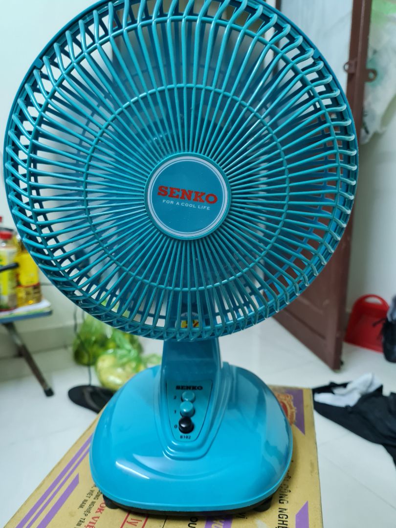 Giao hàng mùa dịch, giao lâu và shipper khi giao hàng thì không gọi điện báo xuống lấy mà gửi chủ nhà. Làm mình phải gửi khiếu nại. Khá phiền.
Bù lại sản phẩm nhỏ gọn. Quạt mát.