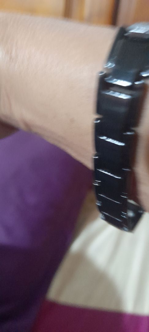 Hàng giao không đúng mẫu quảng cáo, đúng màu ko đúng mẫu ,còn chất lượng để dùng đánh giá sau