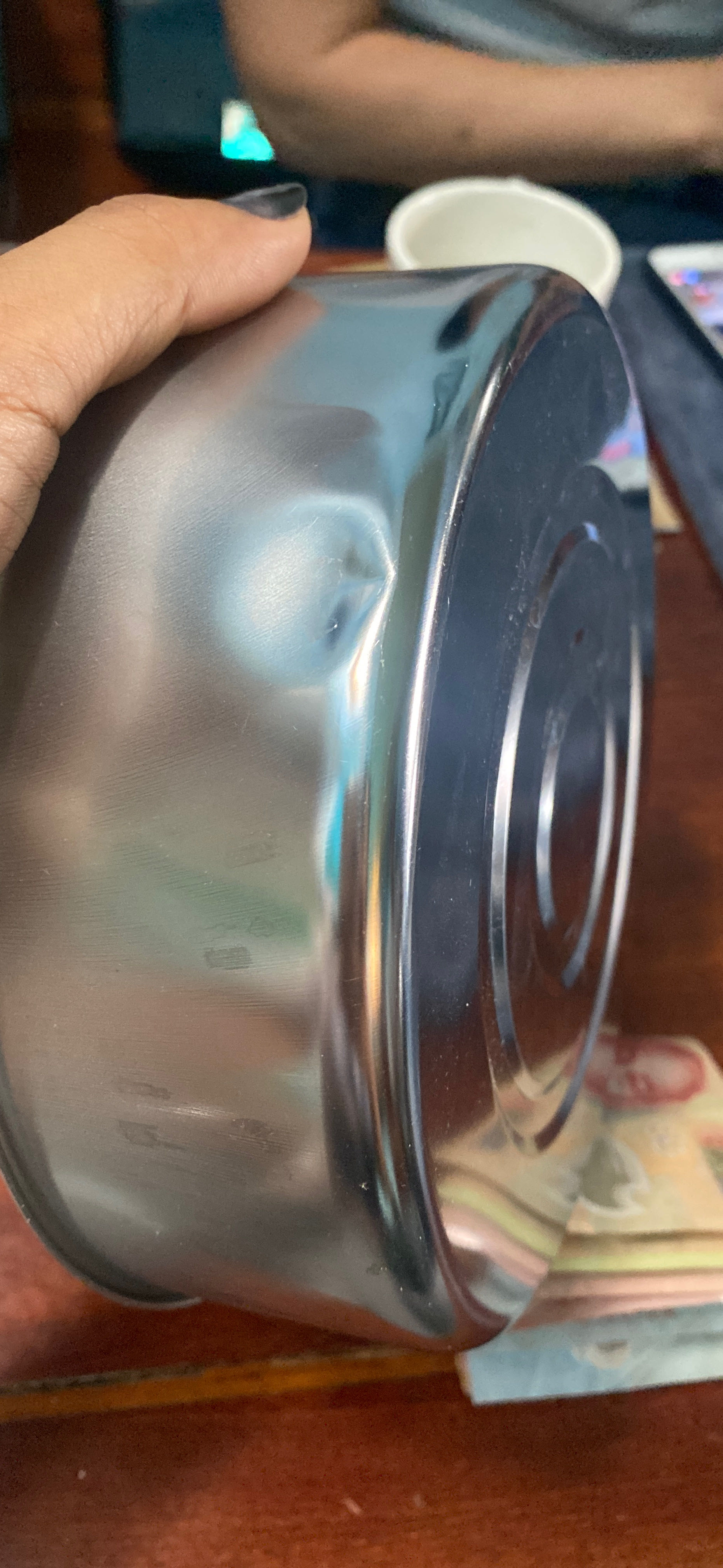 Hàng móp méo nên ko hài lòng lắm