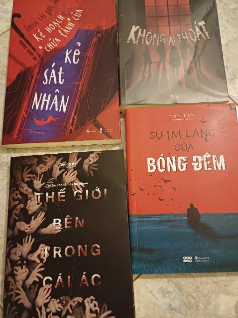 Rất thích các vụ án của Trung Quốc, sách này tập trung tới 50 vụ còn khuyến mãi thêm 8 vụ bổ sung nữa đọc mà không dứt ra được.
Tiki giao hàng nhanh như gió, sách mới cóong luôn