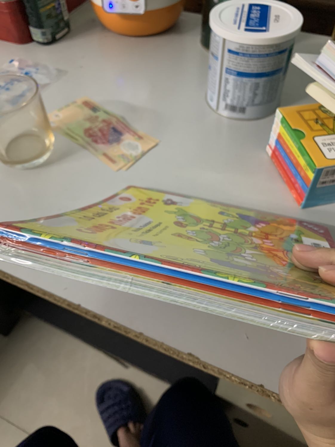 Chất liệu, màu sắc đẹp, đầy đủ