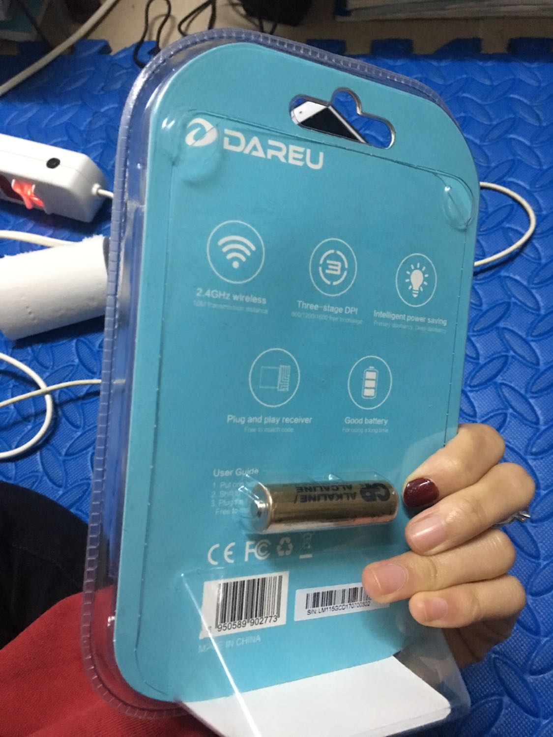 Chuột cute dog, xinh quá, dùng ok.
Tiki giao hàng siêu nhanh mới đêm đặt mà chiều đã thấy giao hàng rồi. Mình còn quên mất là mới đặt. Chuột xinh pin nhìn hịn giá 175k ok. Thấy th bạn lớp mình mua 330k năm ngoái tại shop ngoài, thích quá lên tiki tìm thì thấy đang sale 175k nên hốt luôn??