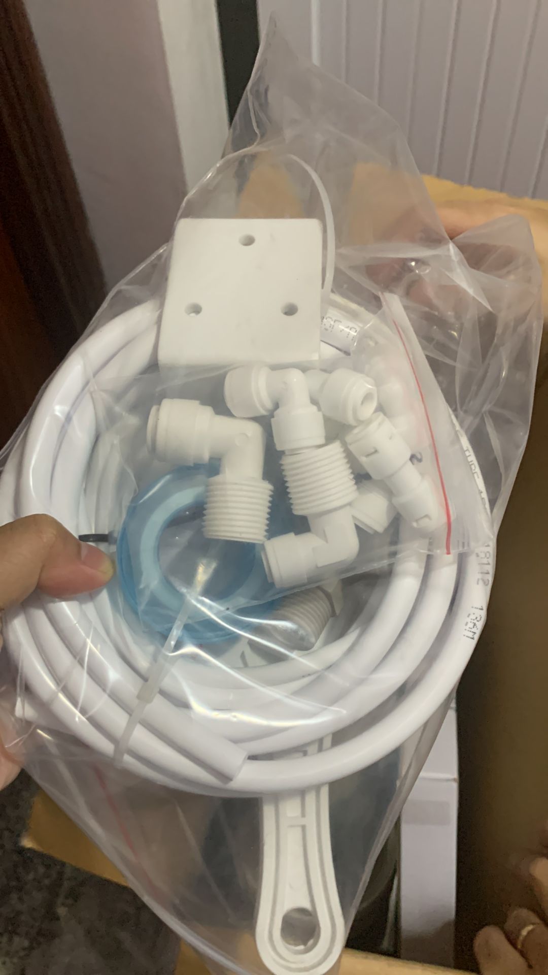 máy đẹp...phụ kiện đầy đủ...👌👌👌
đã lắp đặt xong...hài lòng...😊😊😊