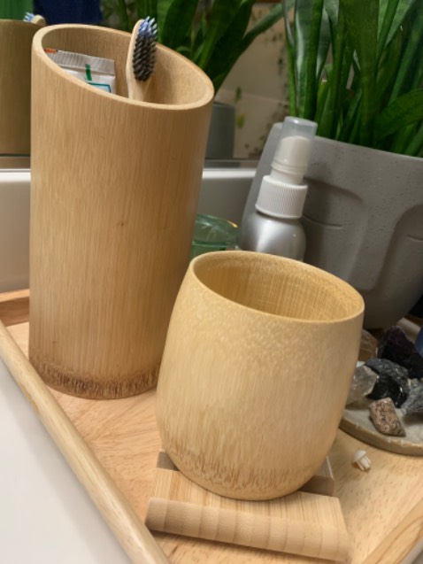 Sản phẩm đẹp nhưng có mùi gì đó nên mình not sure là có thể dùng sản phẩm để đựng nươc uống/ tea/ coffee or any kind of drinks hay không ?!!!
Nếu dùng cho mục đích khác thì 4-5 starts nhe.