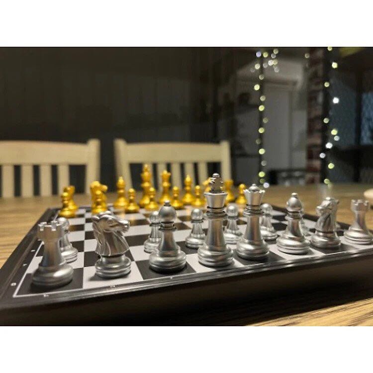 Giao hàng nhanh , đóng gói đẹp 
Để trên bàn nhìn có vẻ nhỏ nhưng đối với mình thế là phù hợp rồi 
Sẽ mua thêm hàng để làm quà tặng Giao hàng nhanh , đóng gói đẹp 
Để trên bàn nhìn có vẻ nhỏ nhưng đối với mình thế là phù hợp rồi 
Sẽ mua thêm hàng để làm quà tặng