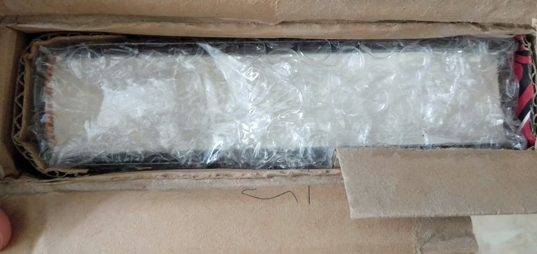 Rất cảm ơn anh Bình book đã bọc gói kỹ lưỡng để sách đẹp và không trầy xước móp méo khi đến tay mình. Đây là một quyển sách tuyệt vời về cả nội dung và mẫu mã 😍😍😍