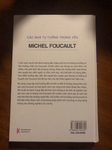 Foucault - một triết gia quan trọng có ảnh hưởng đến các lĩnh vực văn hoá, ngôn ngữ và văn học. Những ai quan tâm đến mối quan hệ giữa chính trị và văn hoá, quyền lực và tri thức thì không thể không đọc Michel Foucault. Cảm ơn Bình Book với những cuốn sách ấn tượng. Sẽ ủng hộ Bình Book thêm nhiều sản phẩm nữa.