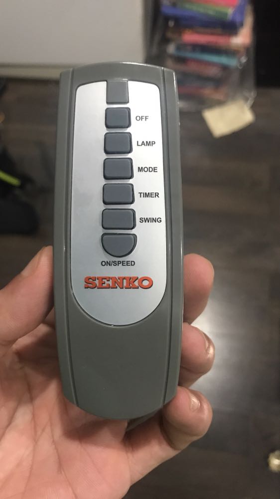 Xài ổn, mát, remote không nhạy lắm nhưng chấp nhận được. Xài ổn, mát, remote không nhạy lắm nhưng chấp nhận được.