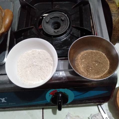 Sp dùng dc, xay nát nhưng ko dc mịn như bột